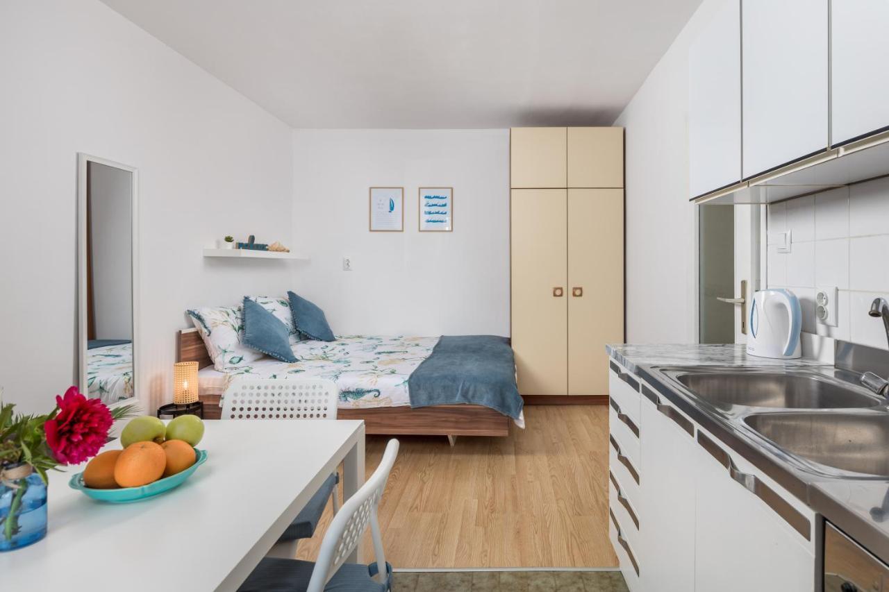 Apartment Papalina Върсар Екстериор снимка