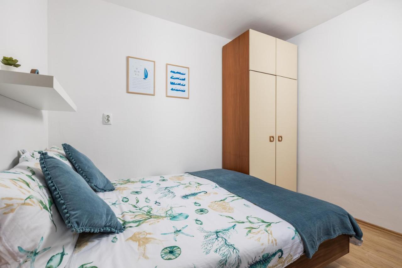 Apartment Papalina Върсар Екстериор снимка
